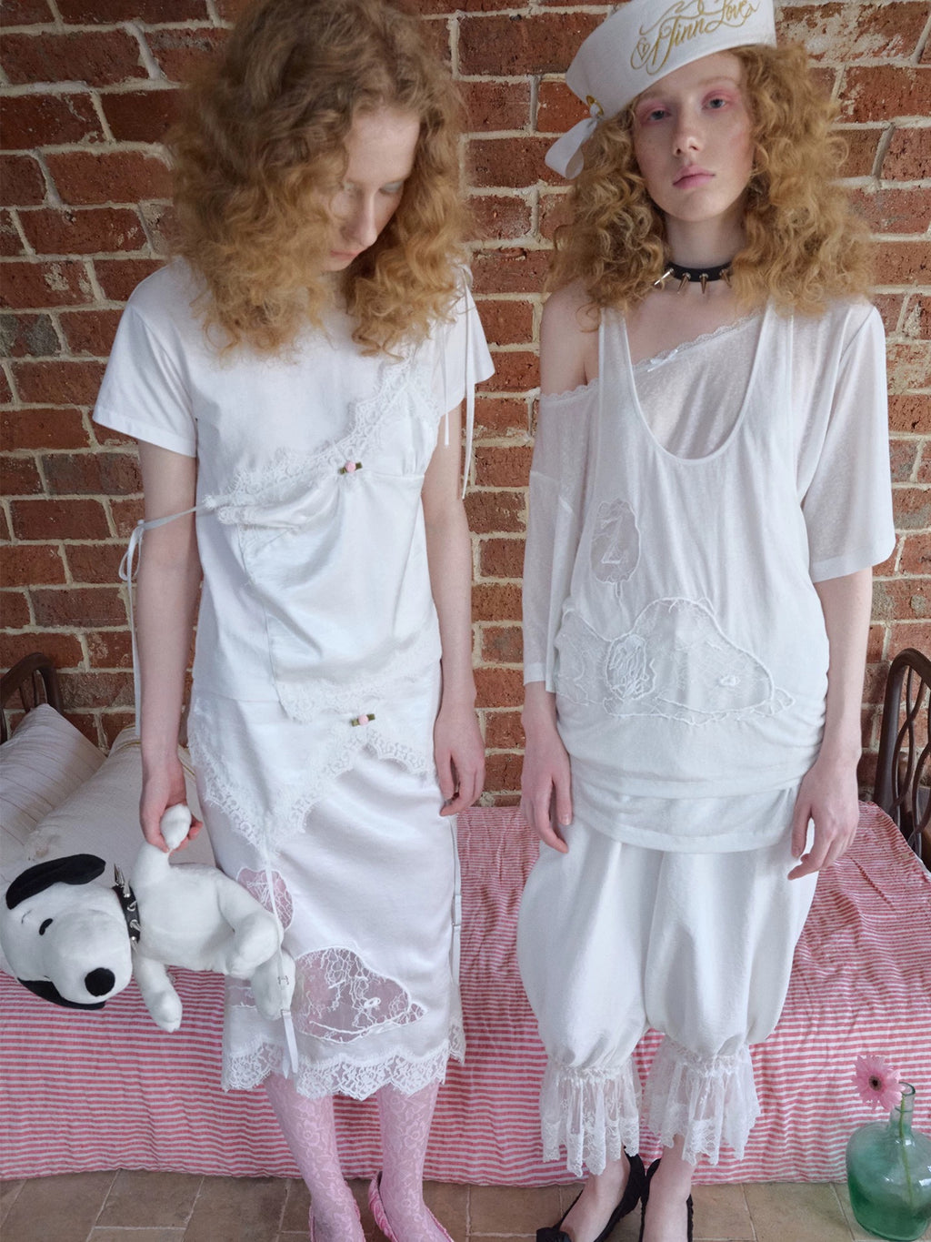 1JINNSTUDIO×SNOOPY Lace Satin Midi Skirt