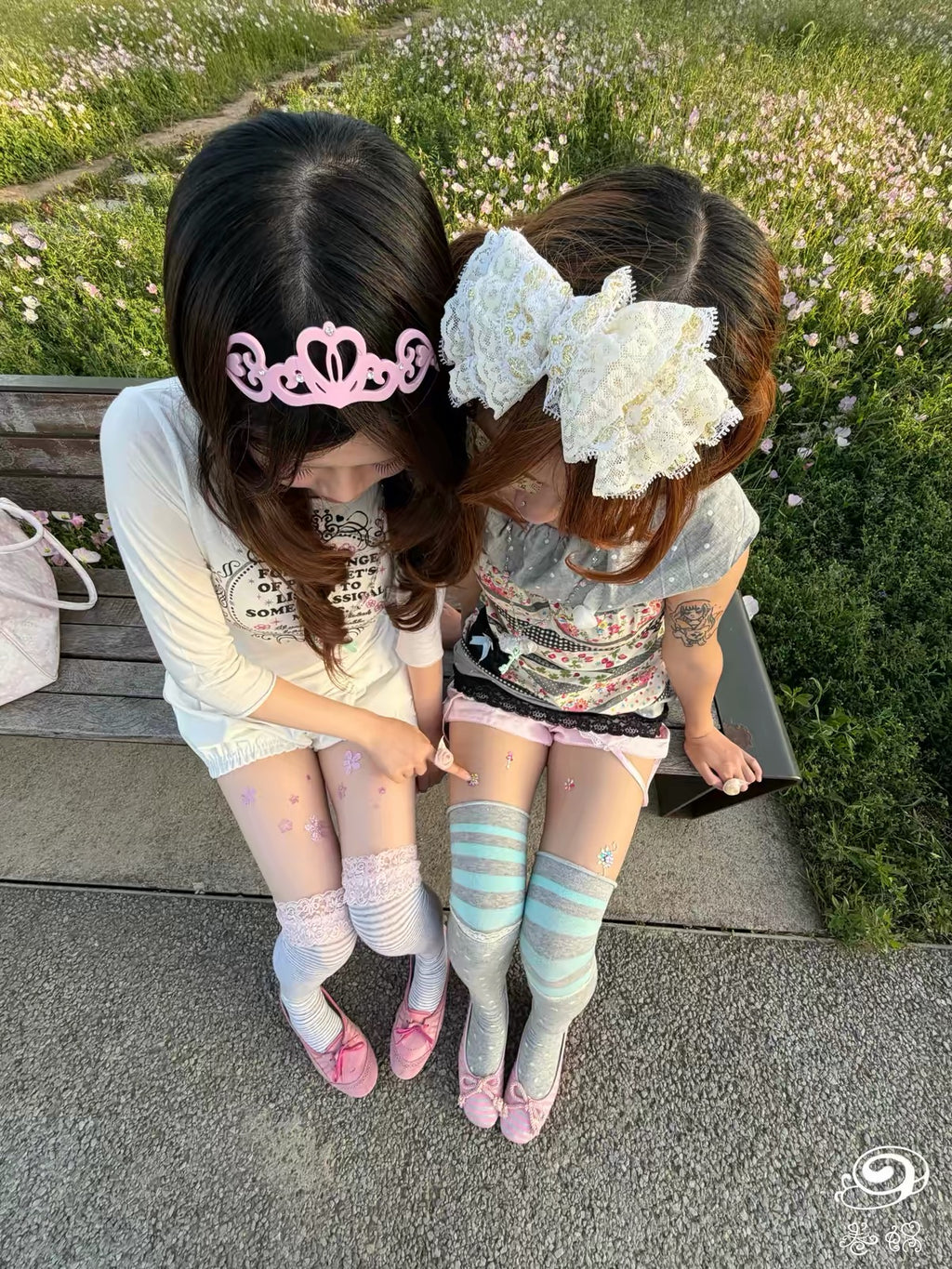 Cream roll snail ｜Crown Vine Crystal Headband