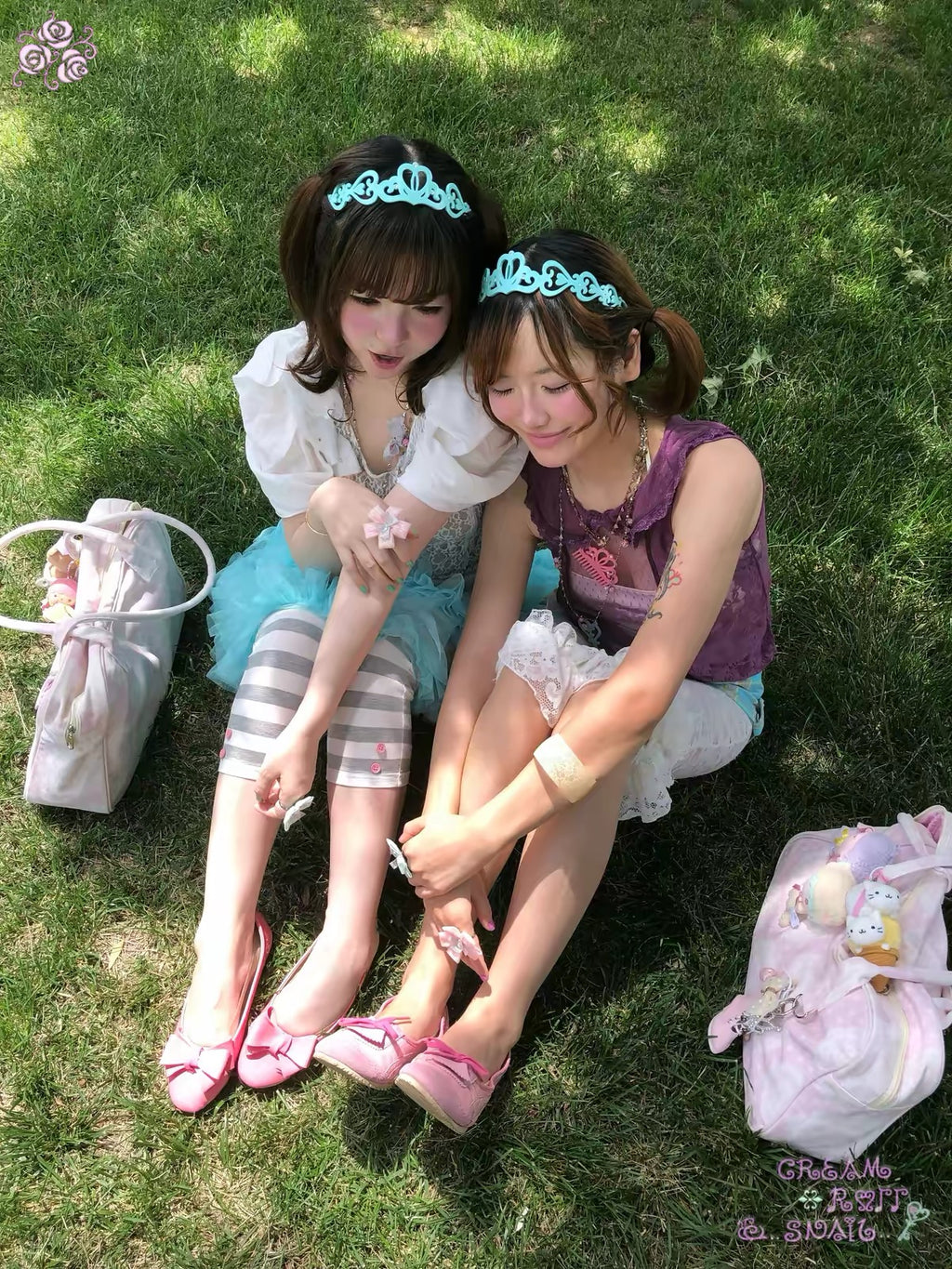 Cream roll snail ｜Crown Vine Crystal Headband