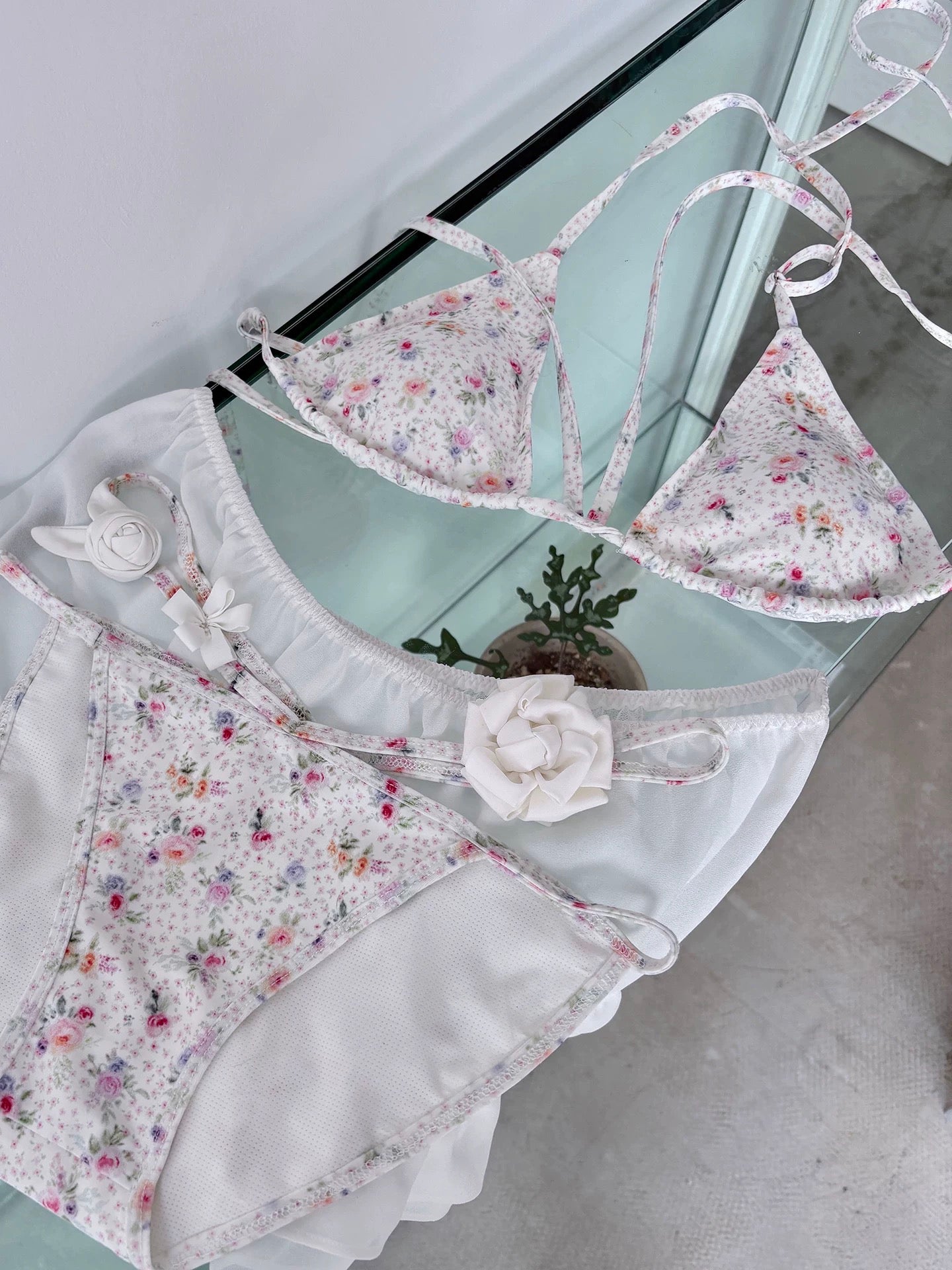9266studio｜Floral Halter Bikini Three-Piece Swimsuit