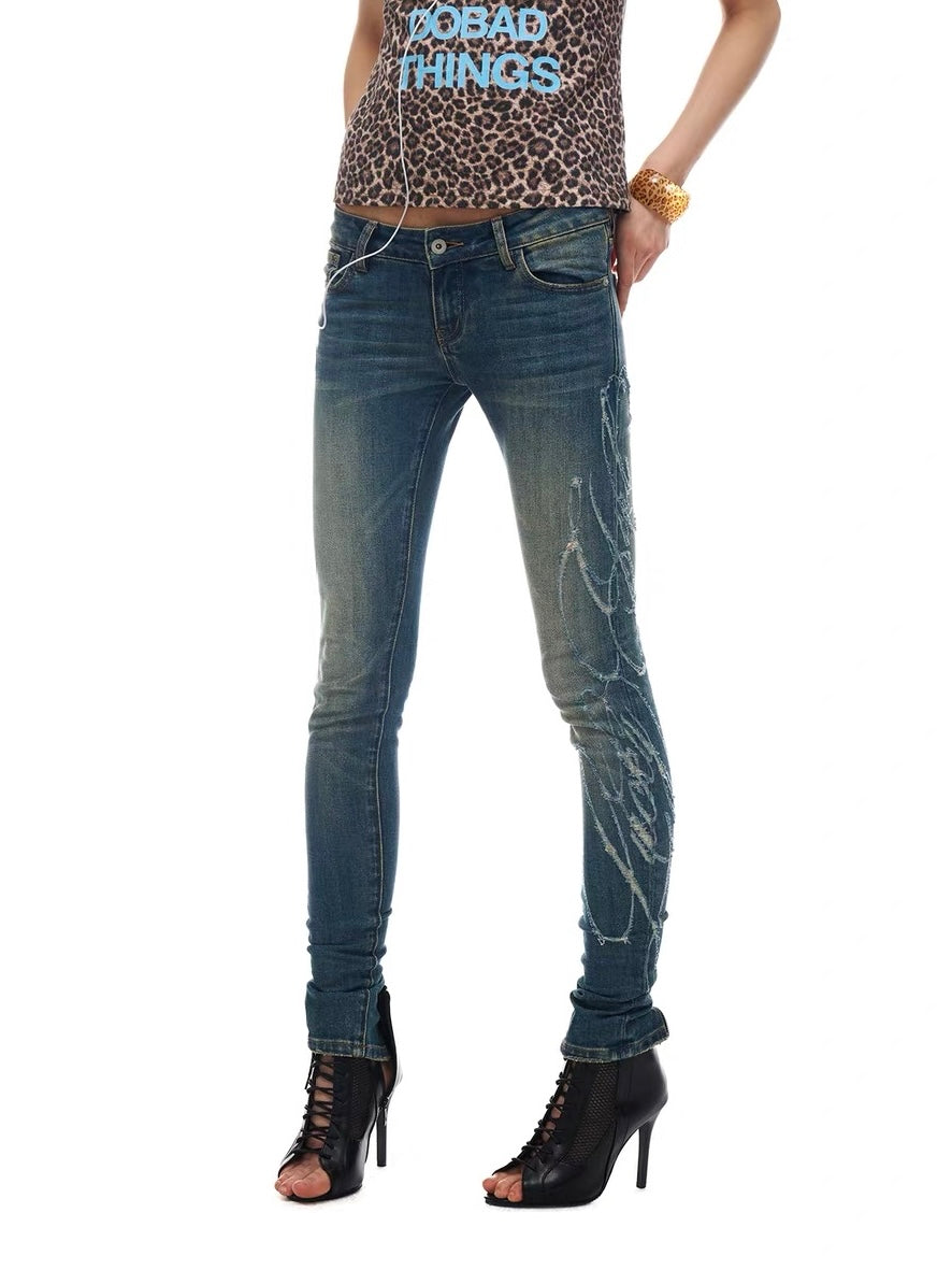 NORGIRA｜Distressed Logo Low-Rise Jeans