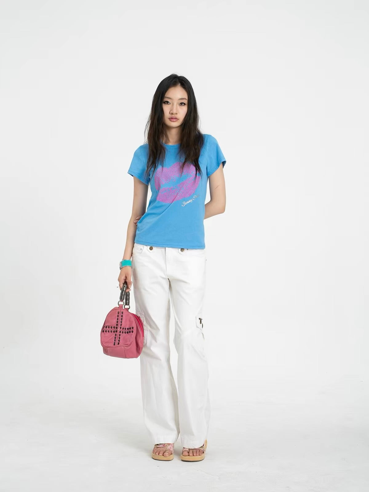 Sunny Shell｜Vintage Lip Print Rhinestone Tee
