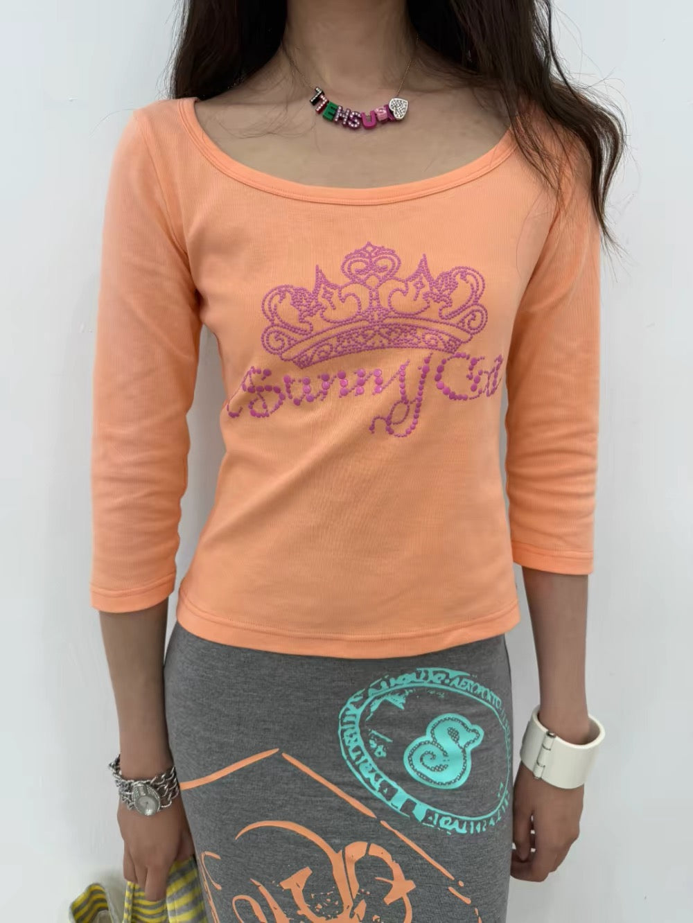 Sunny Shell｜Y2K Crown Graphic Raglan Tee