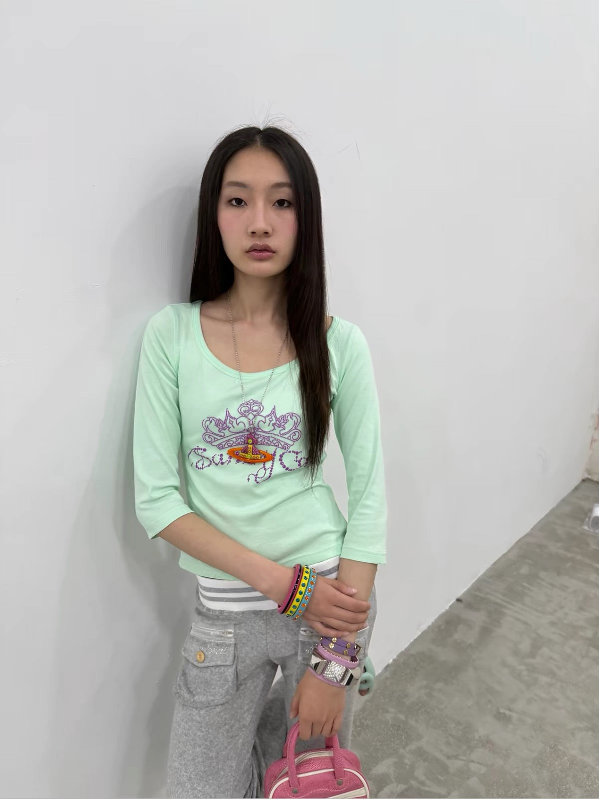 Sunny Shell｜Y2K Crown Graphic Raglan Tee