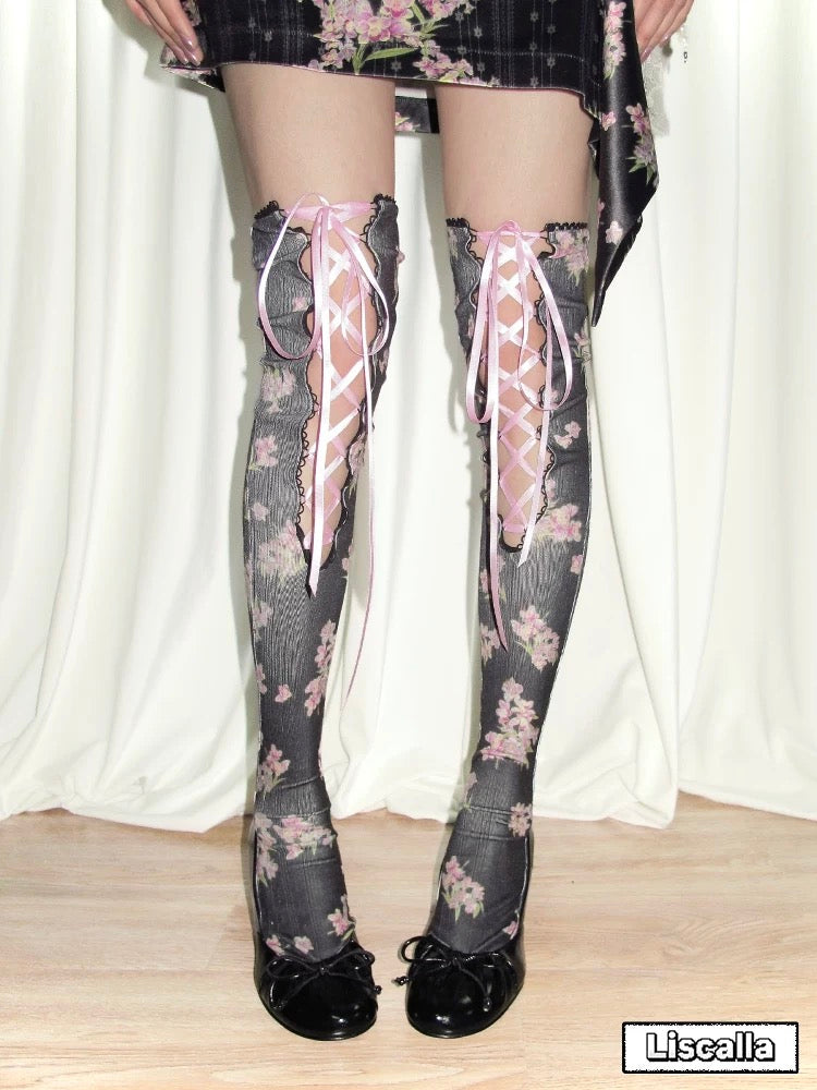 LIS CALLA｜My Diary” Black Floral Ribbon Socks